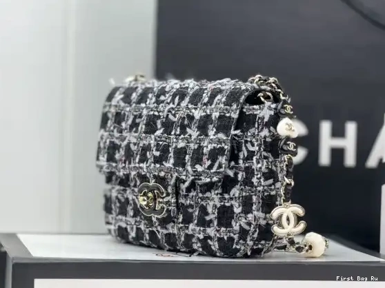First Bag Ru MINI BAG FLAP CHANEL 0620